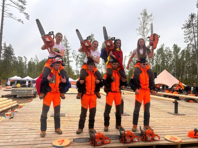 Rezultate de excepție obținute de elevii de la Colegiul Silvic „Bucovina” Câmpulung Moldovenesc la Campionatul european al tinerilor silvicultori European Championship in Forestry Skills, organizat în Letonia
