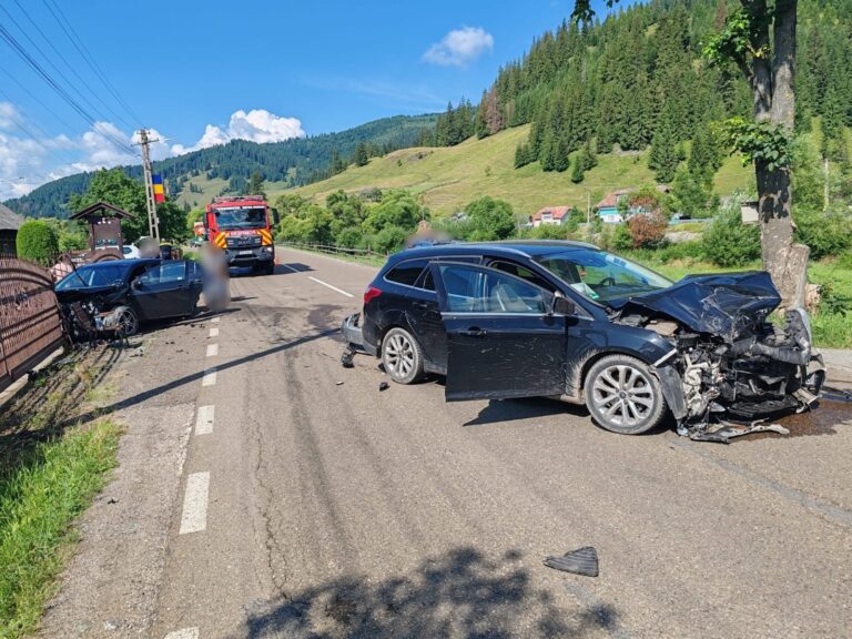 Cinci persoane, printre care trei copii, au fost rănite într-un carambol produs la Dorna Arini