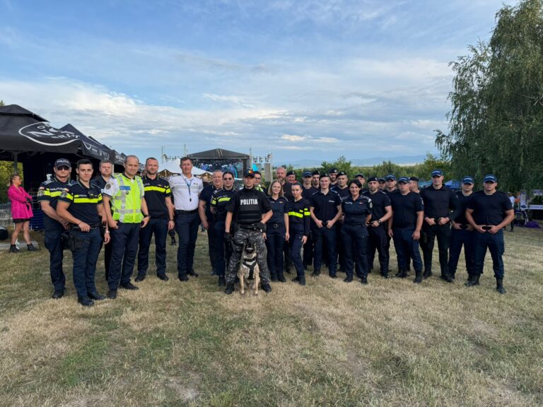 Peste 100 de polițiști și jandarmi asigură ordinea și liniștea publică la Festivalul Deep in the Forest