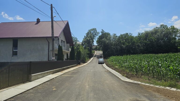 Modernizarea drumurilor prin „Anghel Saligny” continuă la Iaslovăț, dar sub semnul incertitudinii: „Drumurile sunt desfăcute, iar locuitorii circulă zilnic pe ele. Nu le putem conserva”