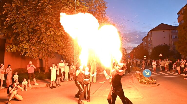 Suceava, patru zile în inima Evului Mediu. Festivalul de Artă Medievală „Ștefan cel Mare” aduce peste 500 de cavaleri și domnițe din opt țări