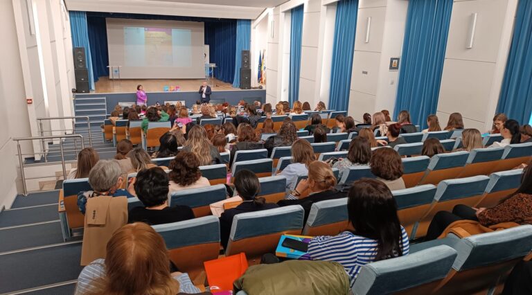 Facultatea de Psihologie şi Științe ale Educației a organizat o conferință națională cu tema Educația timpurie – surse și resurse pentru dezvoltarea competențelor profesionale