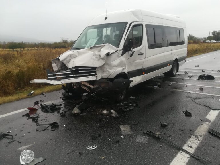 Accident grav cu trei răniți produs la „Zidul morții” de un șofer băut