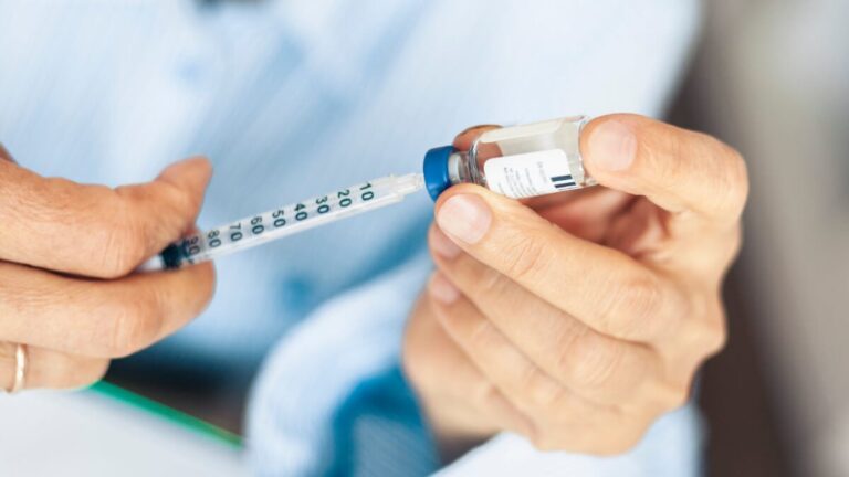 Primul pacient din România cu diabet zaharat tip 1 care a primit o injecție săptămânală de insulină a fost la Spitalul Clinic Județean de Urgență „Sf. Ioan cel Nou” Suceava