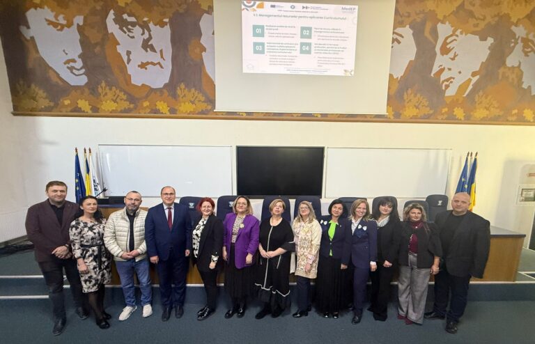 Facultatea de Psihologie și Științe ale Educației din cadrul USV a găzduit evenimentul de deschidere a cursului de formare din cadrul proiectului „Management educațional eficient și profesionist – MedEP”