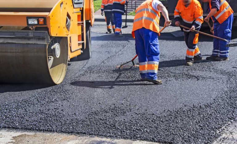 Primăria Dorna Candrenilor continuă modernizarea drumurilor chiar și în prag de iarnă: „Este o lucrare necesară, pe care o facem pentru îmbunătățirea circulației și pentru siguranța tuturor celor care folosesc această rută”