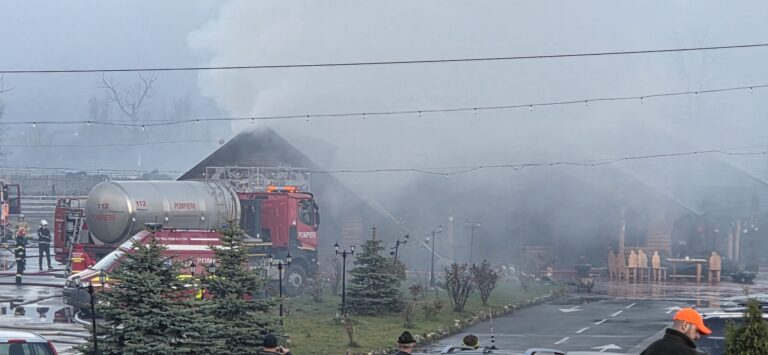 Tragedie la Gura Humorului. O bătrână de 78 de ani a murit într-un incendiu devastator la Hanul Vânătorului