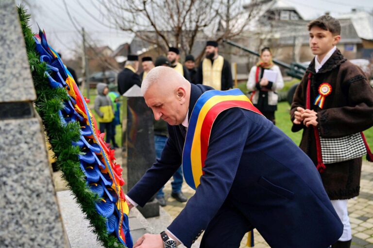 Mesajul primarului Vasile Iliuț de la Vicovu de Sus de Ziua Bucovinei: „Este datoria noastră să păstrăm vie moștenirea străbunilor”