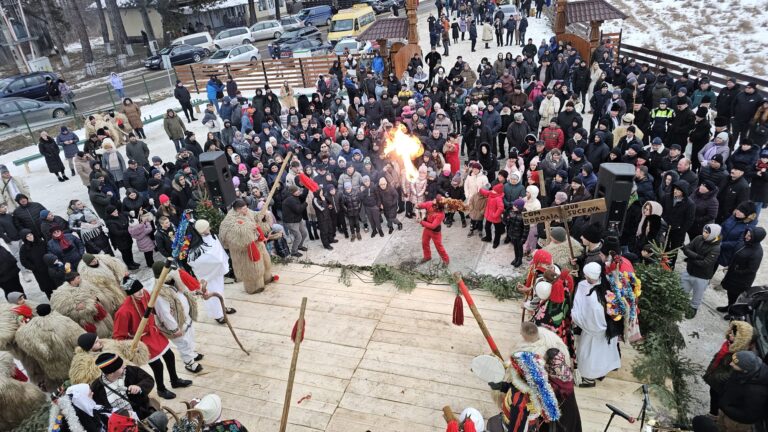 Râșca a găzduit ultimul eveniment din cadrul proiectului „Crăciun în Bucovina” – Festivalul Datinilor și Obiceiurilor de Iarnă pe Stil Vechi: „Suntem deja la cea de-a treia ediție a acestui festival, devenit deja o tradiție pentru noi, pentru comuna noastră”