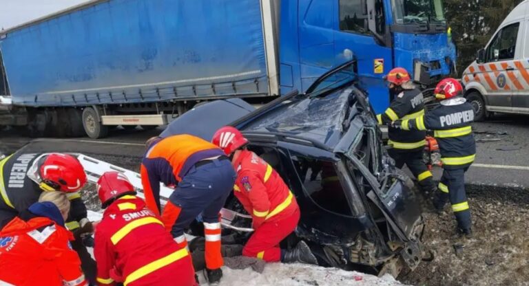 Accident mortal la ieșirea din Poiana Stampei spre Bistrița. Un tânăr de 30 de ani a murit după impactul dintre o mașină și un TIR