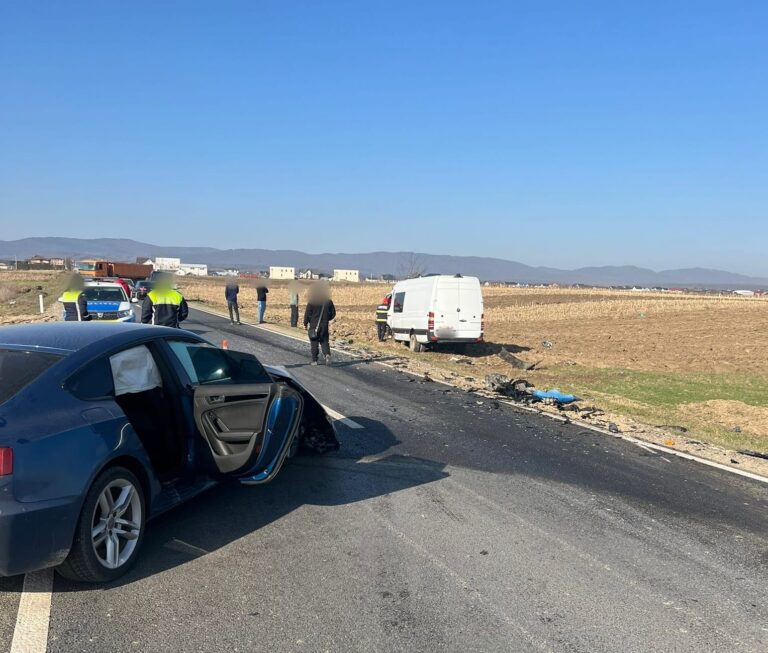Accident produs la Marginea de un individ care s-a angajat într-o depășire fără să se asigure