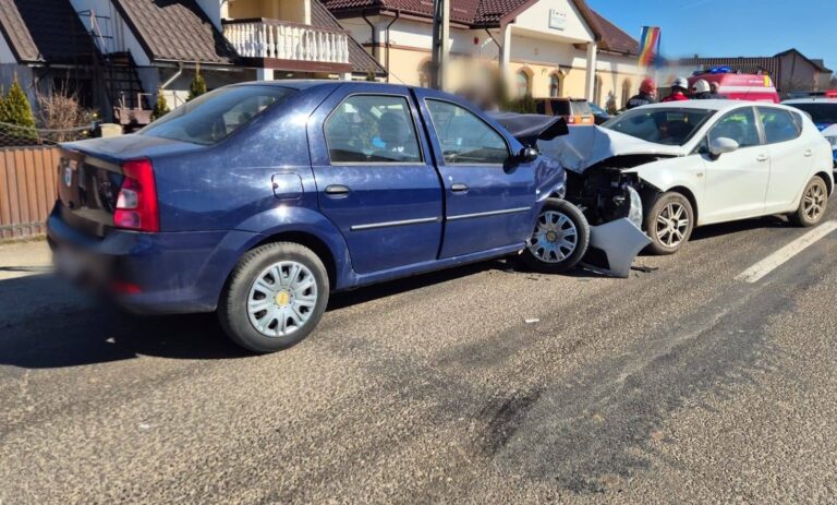 Două persoane au fost rănite după ce un șofer a pătruns cu mașina pe contrasens, la Părhăuți