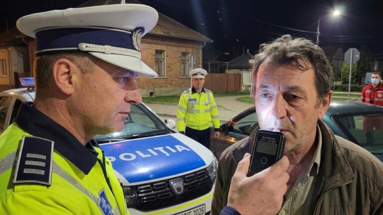 Un șofer din Frătăuții Vechi a fost depistat cu o alcoolemie uriașă la volanul unui autoturism în Rădăuți