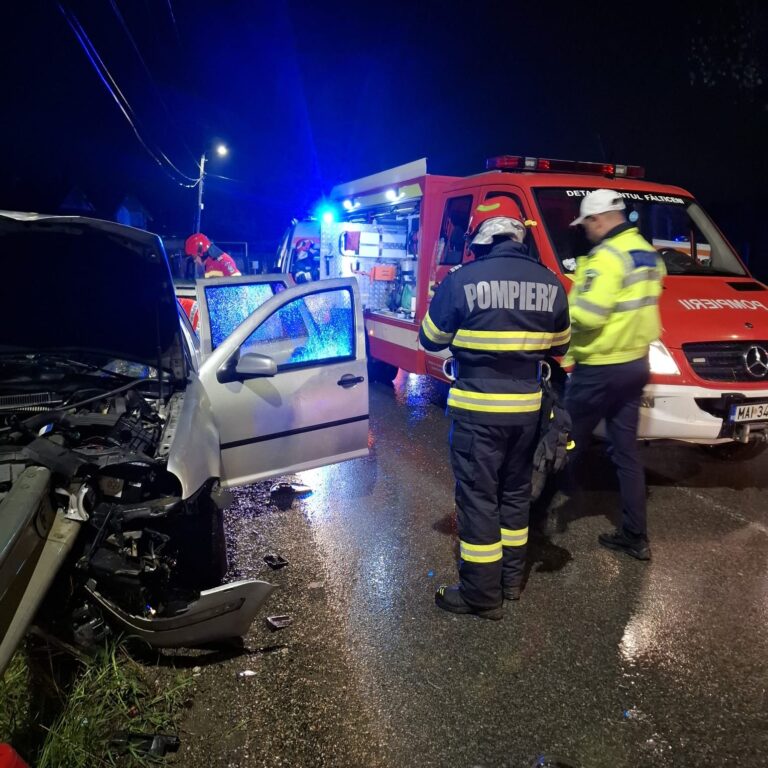 Un șofer beat s-a izbit cu mașina într-un parapet metalic, la Fălticeni