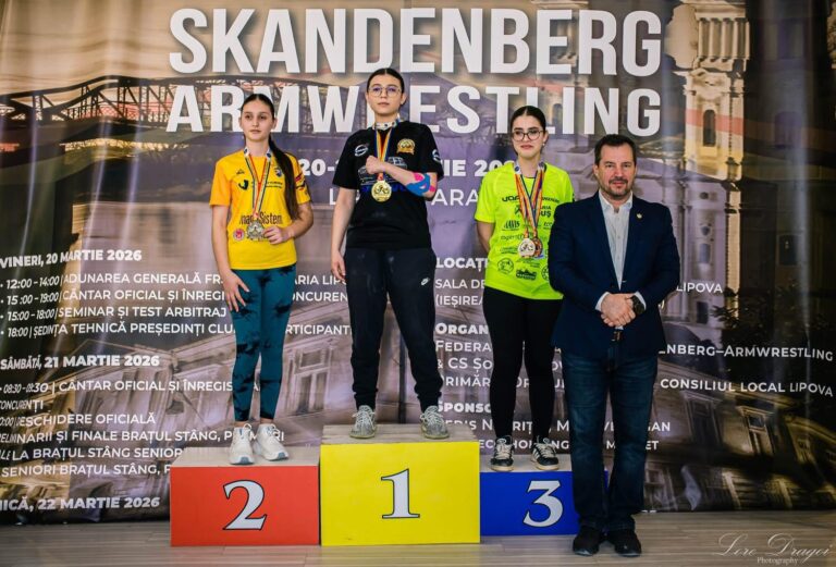 Ivana Roman din Rădăuți a dominat Campionatul Național de Skandenberg de la Lipova, cucerind aurul pe ambele brațe