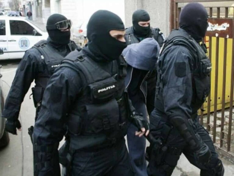 Un ucrainean dat în urmărire internațională de autoritățile din Portugalia a fost depistat de polițiștii de frontieră în Vama Siret