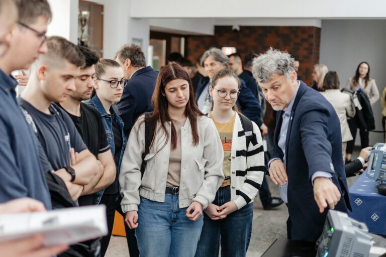 Ingineria medicală și tehnologiile viitorului, dezbătute la Universitatea „Ștefan cel Mare” în cadrul conferinței ICEMS-BIOMED