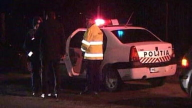 Un șofer beat din Fălticeni este cercetat penal după ce a încercat să facă schimb de locuri cu pasagera din dreapta pentru a scăpa de filtru