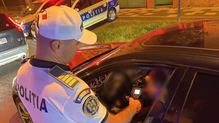 Un bărbat din Sfântu Ilie a fost reținut de polițiști după ce a fost prins beat și cu permisul anulat la volanul unui vehicul