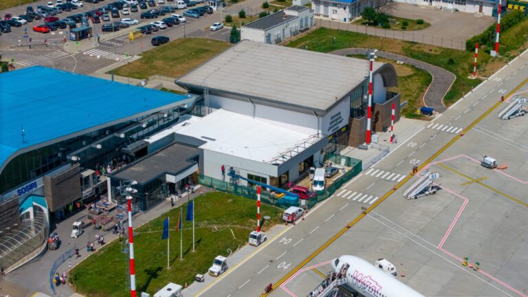 Gheorghe Șoldan a prezentat bilanțul modernizării Aeroportului Suceava. Terminal nou de patru ori mai mare, record istoric de pasageri și clarificări privind zborul anulat de Wizz Air