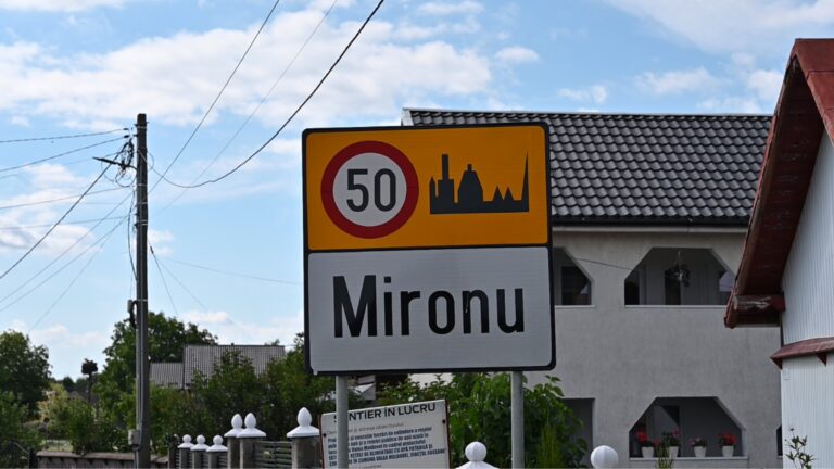 Satul Mironu a rămas fără apă din cauza datoriilor, deși localnicii încasează lunar ajutoare sociale uriașe: „Din rea-voință nu vor să plătească”
