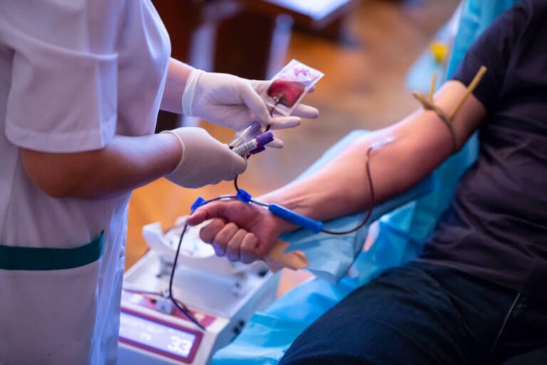 Apel umanitar lansat de ACET Suceava. Gabriel Ilaș, operatorul rănit grav la stația de epurare, are nevoie urgentă de sânge pentru a supraviețui