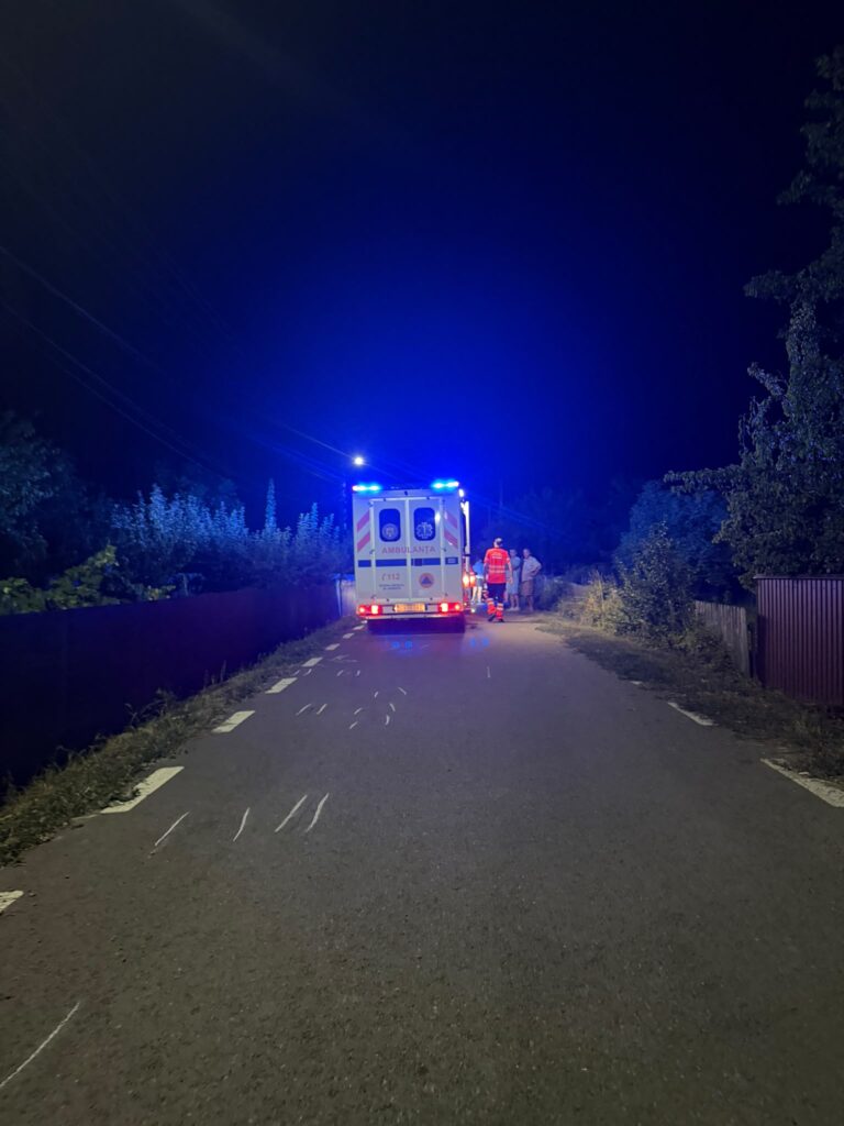 Tragedie la Vadu Moldovei. Un copil de numai 5 ani a murit lovit de o motocicletă condusă de un adolescent de 15 ani fără permis