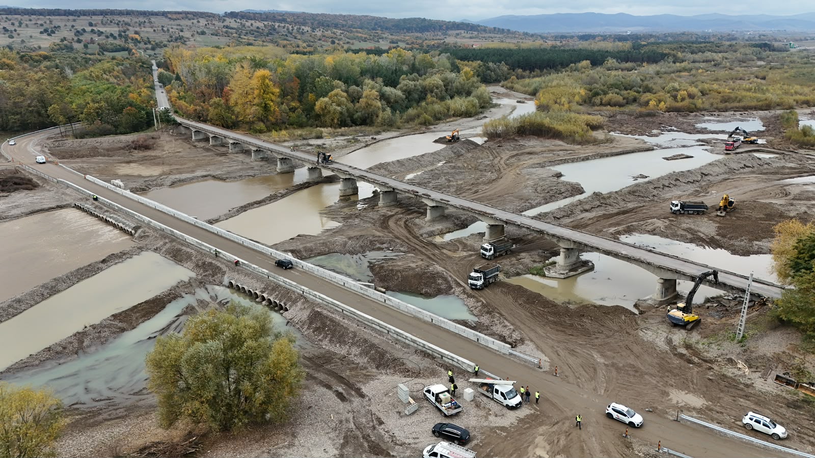Podul de la Cornu Luncii și varianta provizorie