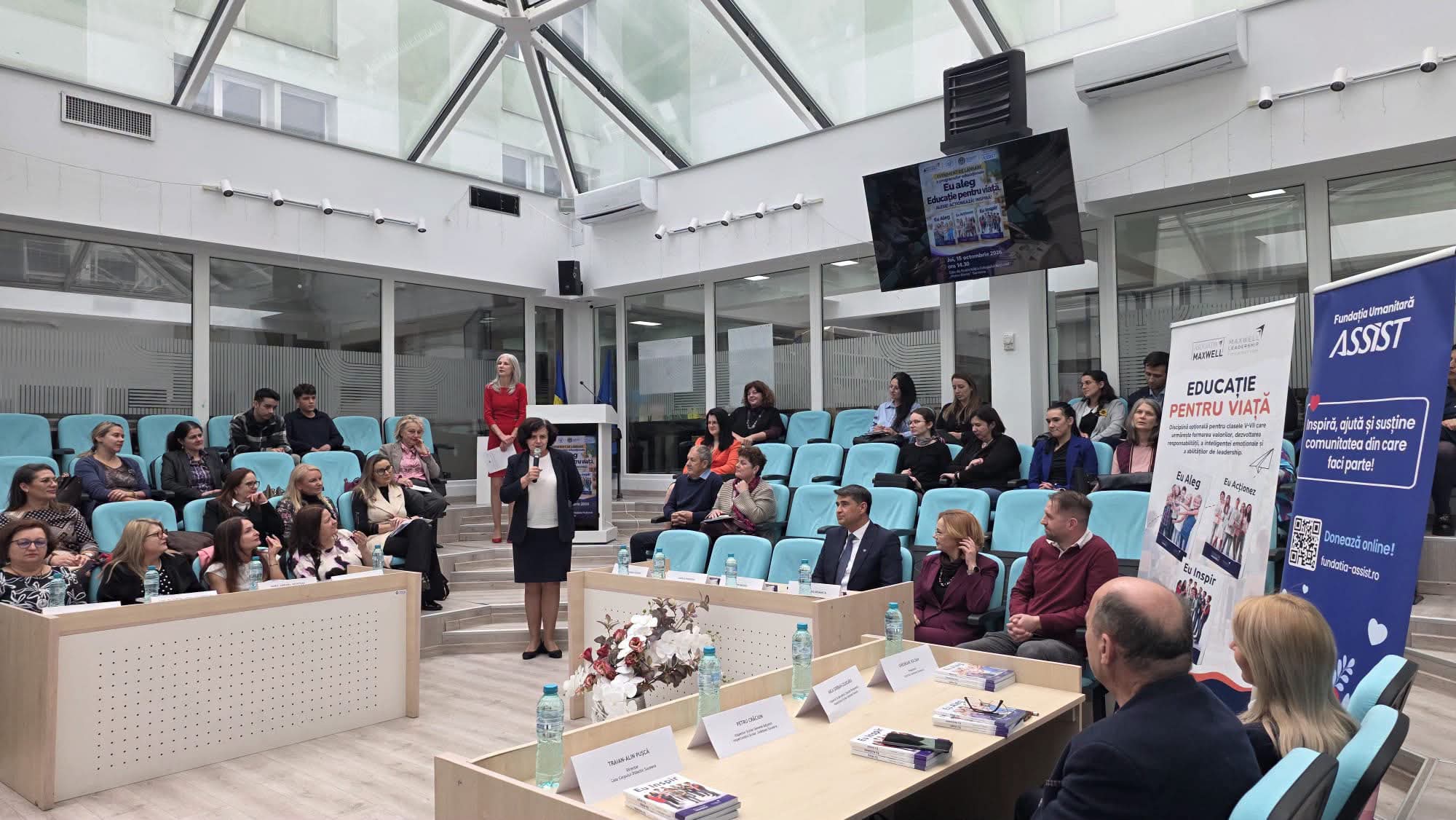 Prezentarea programelor Asociației Maxwell la Suceava