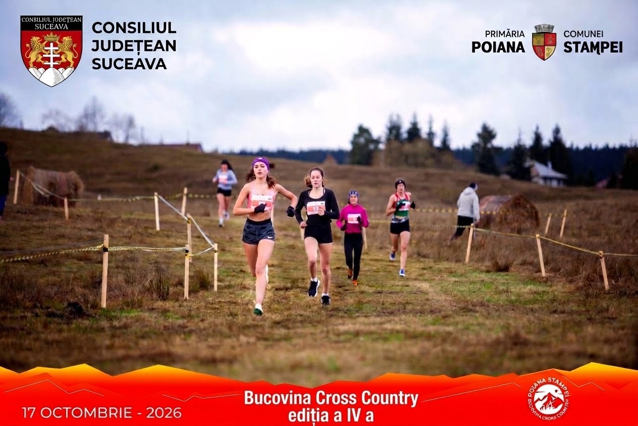Concurenți pe traseul Bucovina Cross Country, la Poiana Stampei