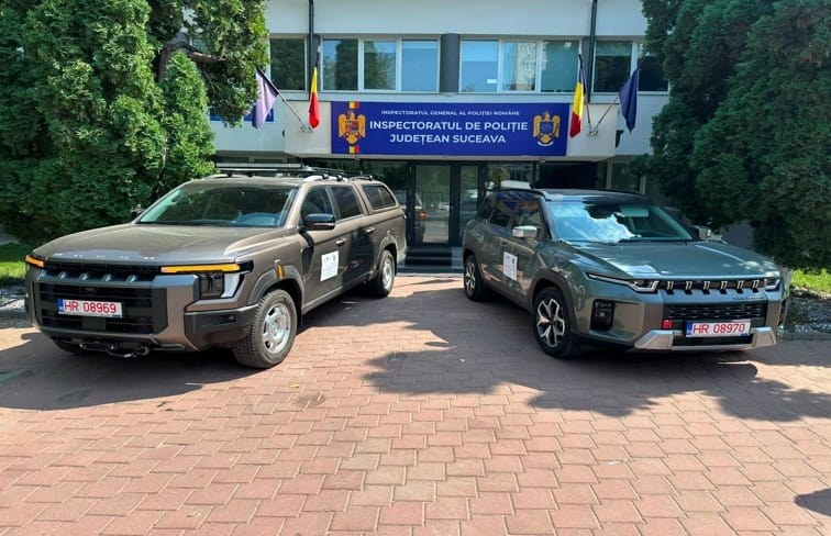 IPJ Suceava a primit mașini de teren, binocluri cu vedere termică și lanterne printr-un proiect european de peste 311.000 de euro